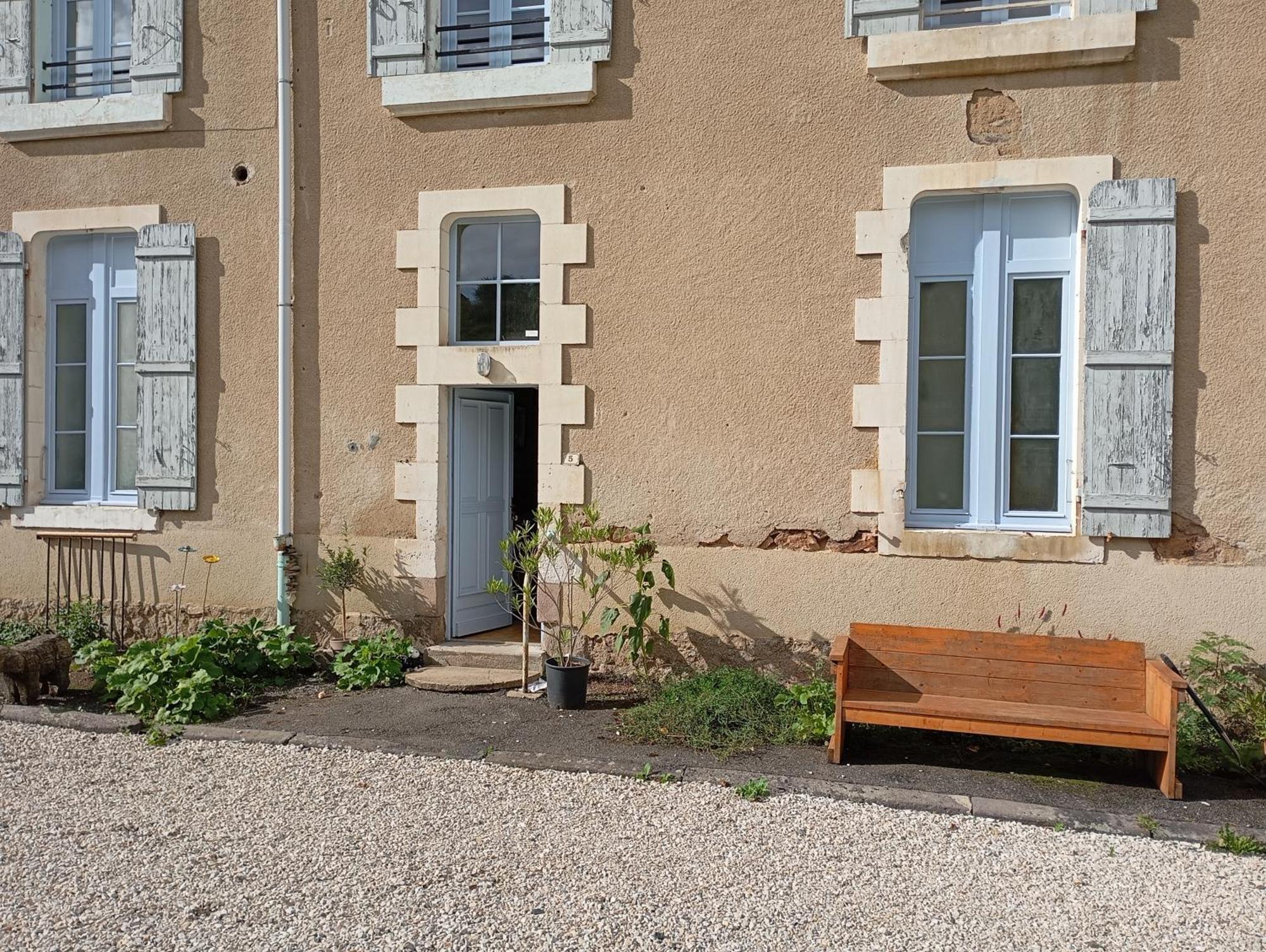 L' Ancienne Ecole Du Morvan Larochemillay Екстер'єр фото