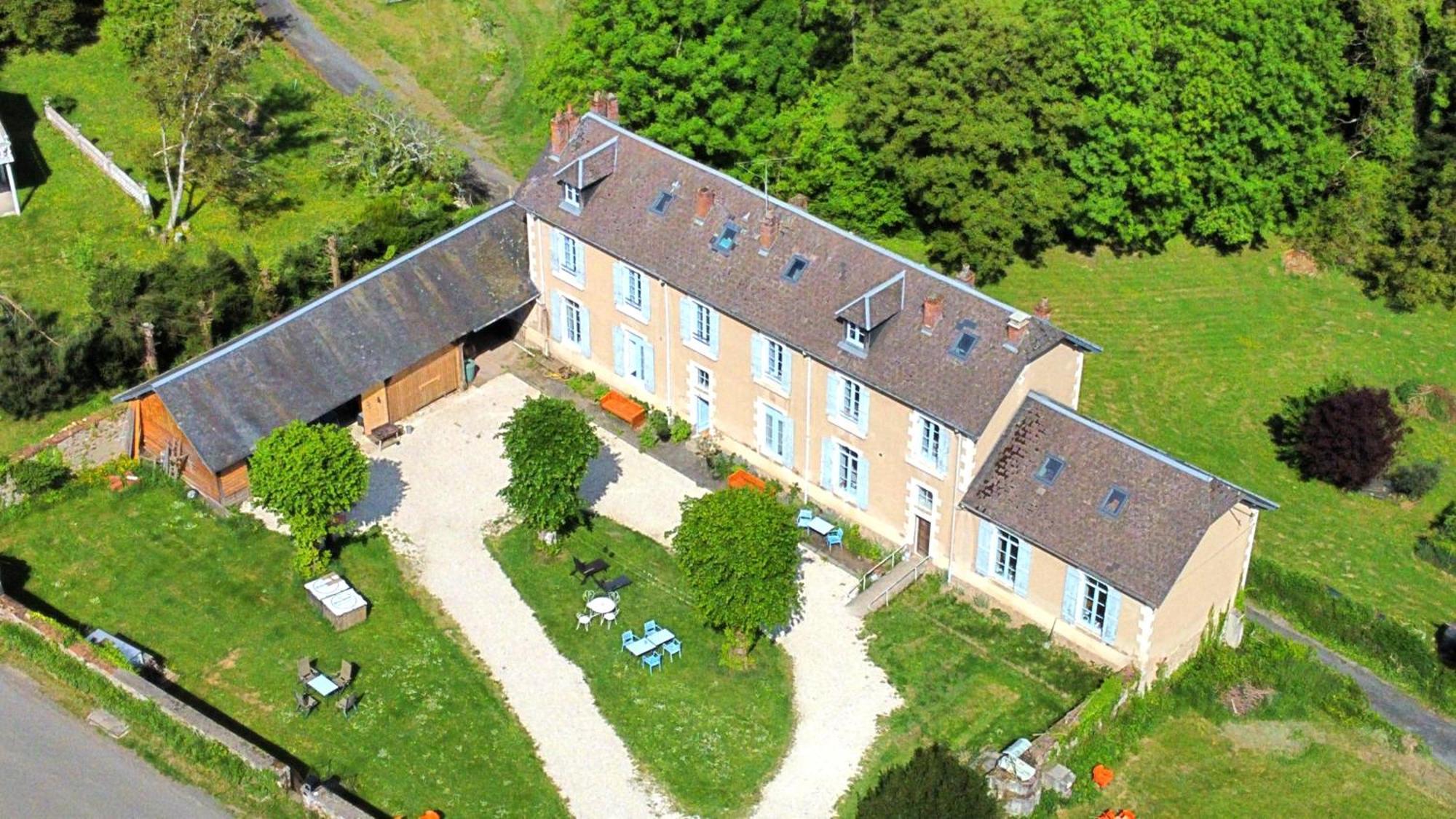 L' Ancienne Ecole Du Morvan Larochemillay Екстер'єр фото